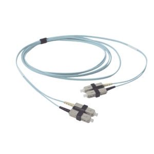 Jumper de Fibra Óptica Multimodo 50/125 OM3 XGLO, SC-SC Duplex, OFNR, Color Aqua, 2 Metros