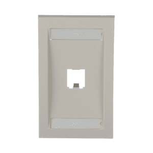 Placa de Pared Vertical Ejecutiva, Salida Para 1 Puerto Mini-Com, Con Espacios Para Etiquetas, Color Blanco Mate